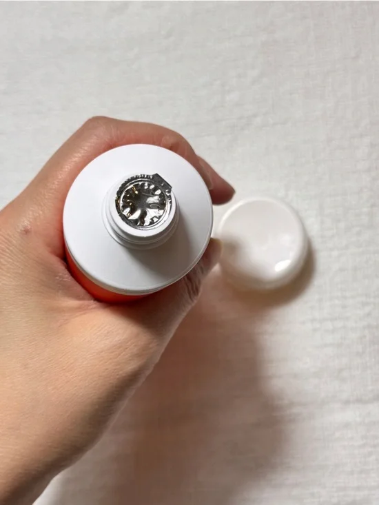 NEW Lume Acidified Body Wash Peony Rose - Picture 3 of 3